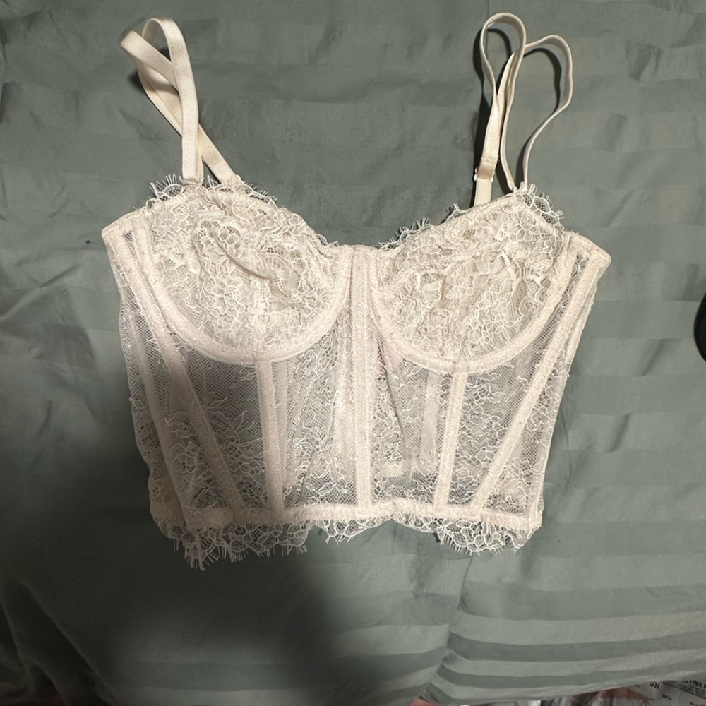 Victoria's Secret Lace Bustier in Cream